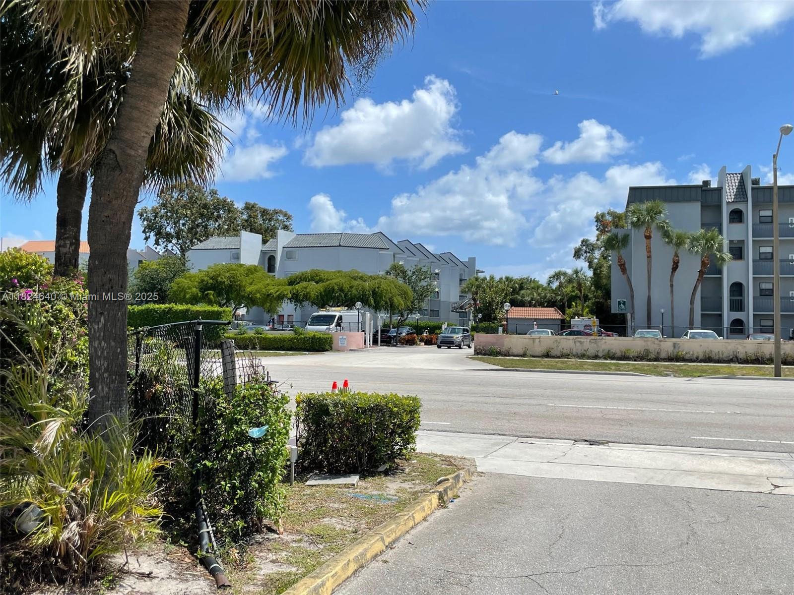 1750 N Congress Ave # 401