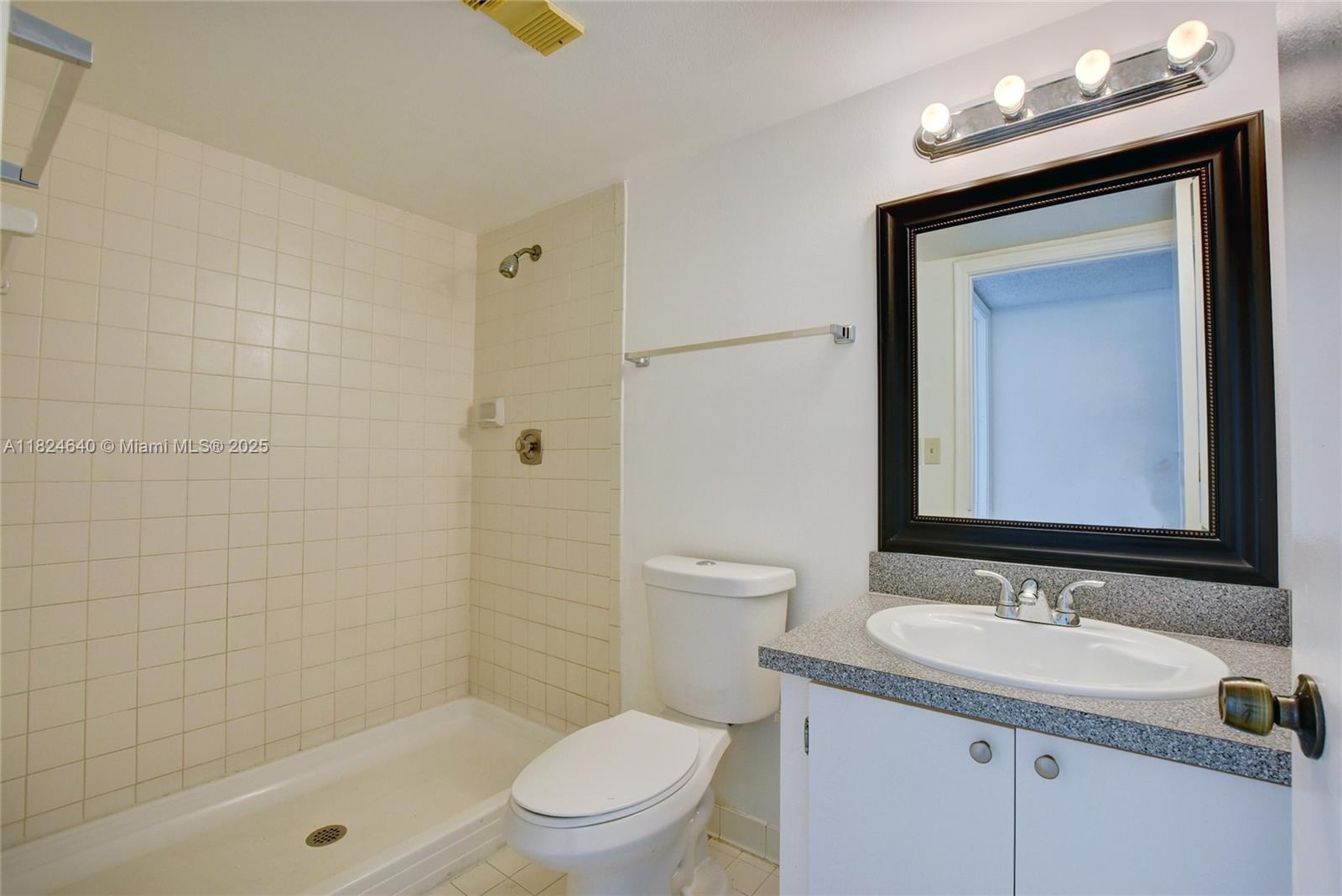 1750 N Congress Ave # 401