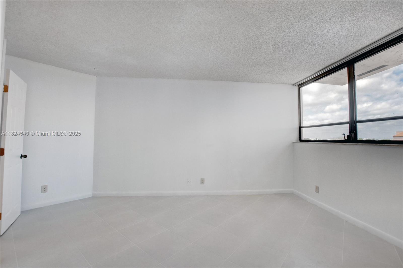 1750 N Congress Ave # 401