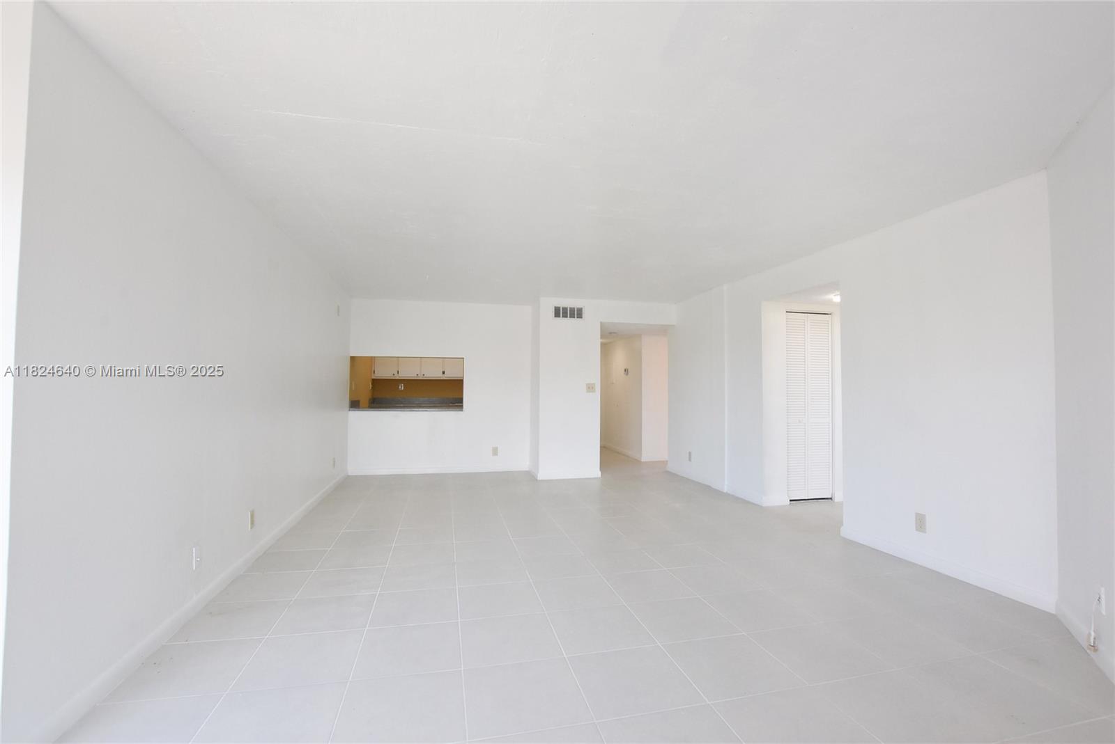 1750 N Congress Ave # 401