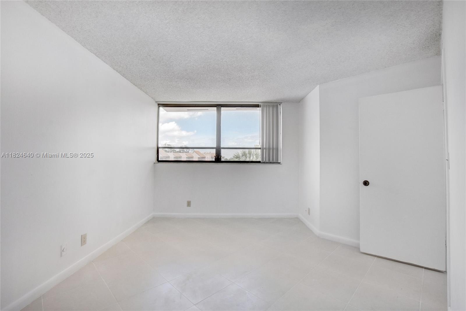 1750 N Congress Ave # 401