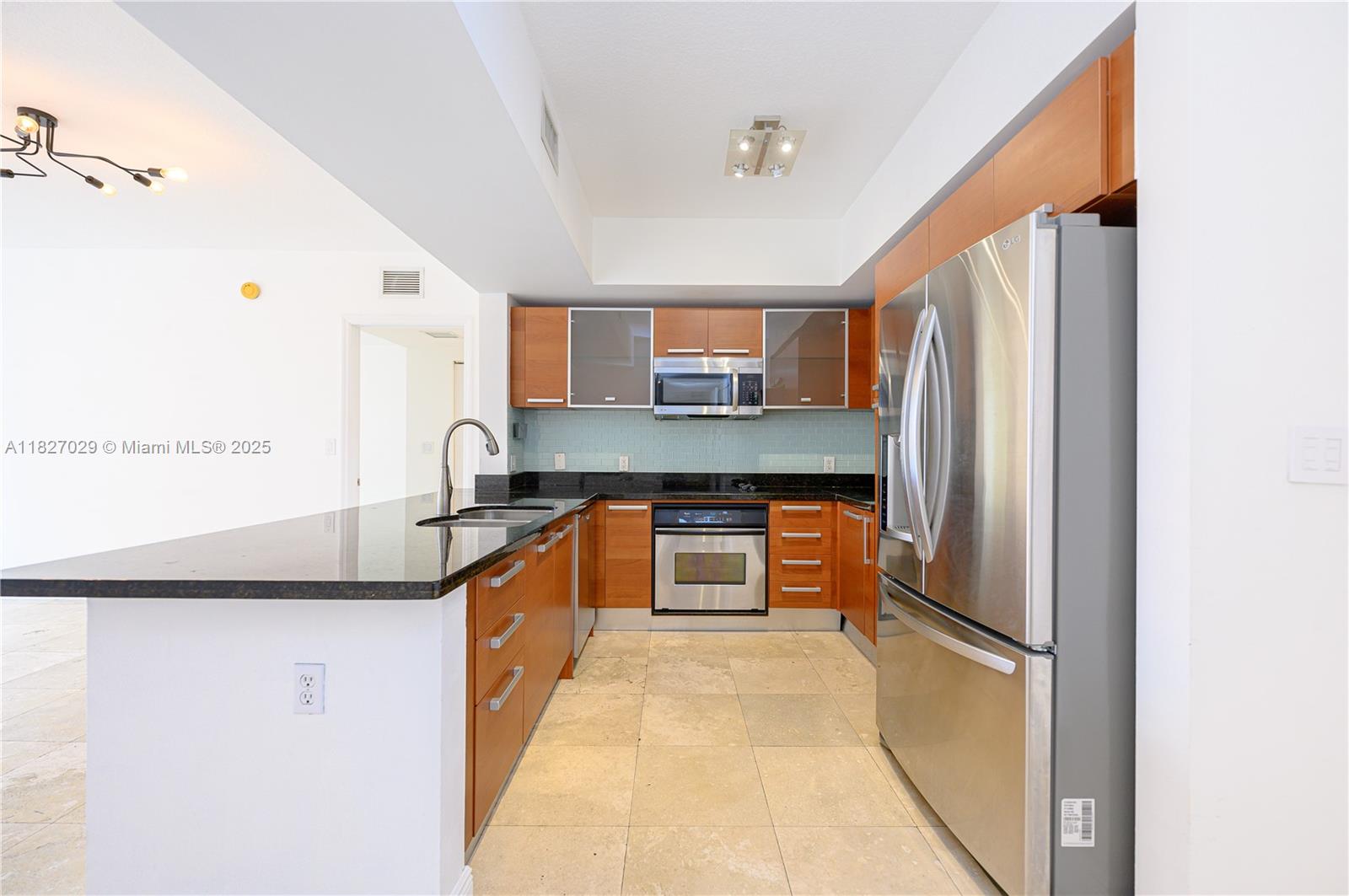 2030 S Douglas Rd # 807