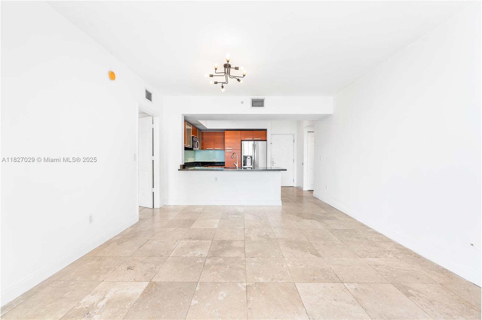 2030 S Douglas Rd # 807