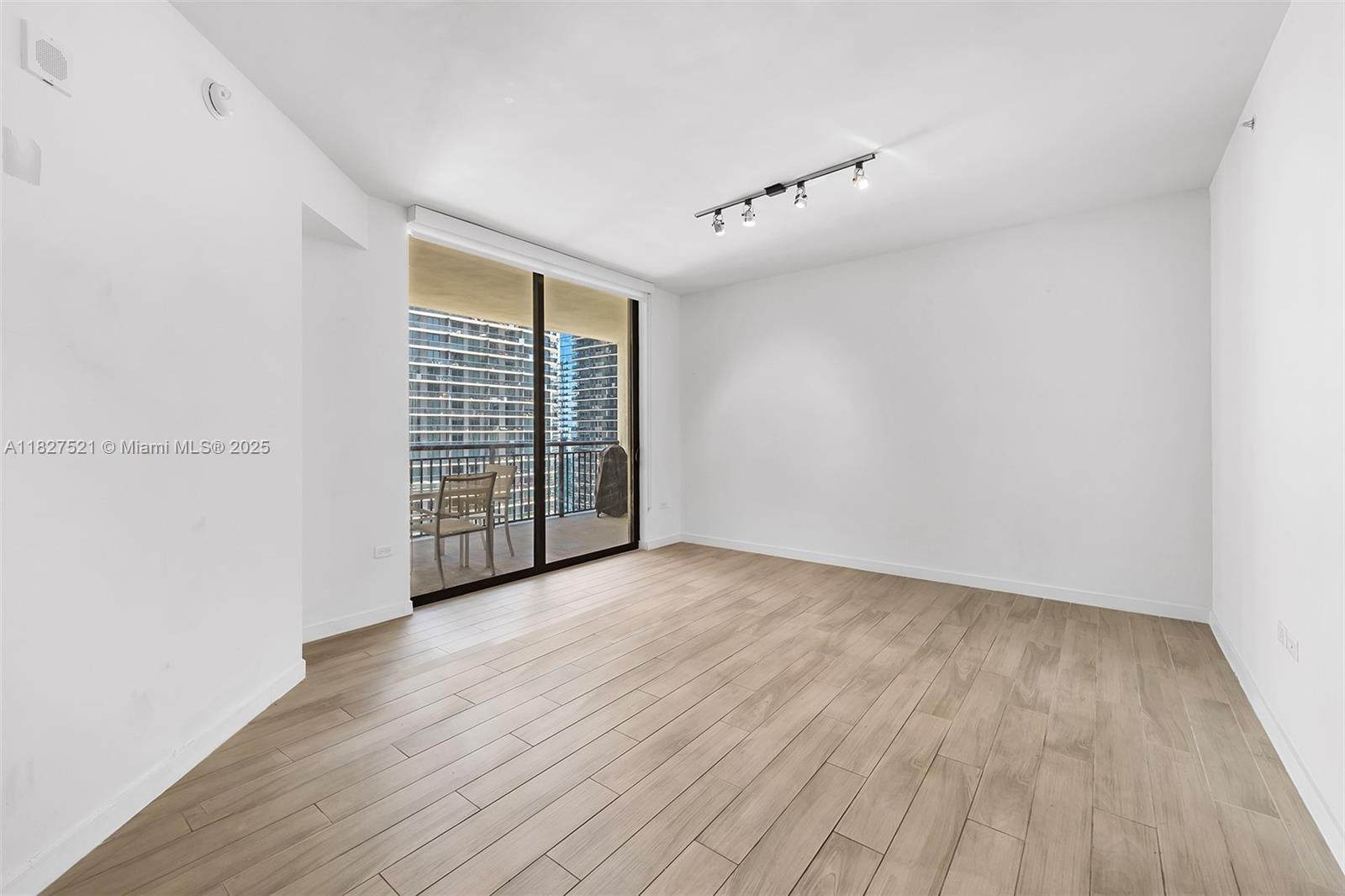 999 SW 1st Ave # 3001