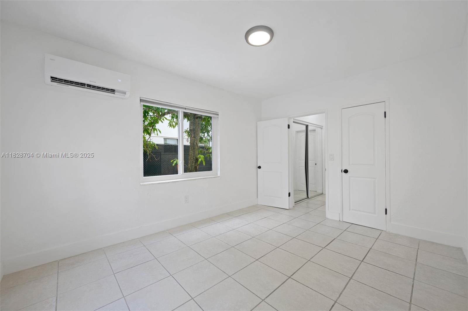 550 NE 82nd Ter # 4