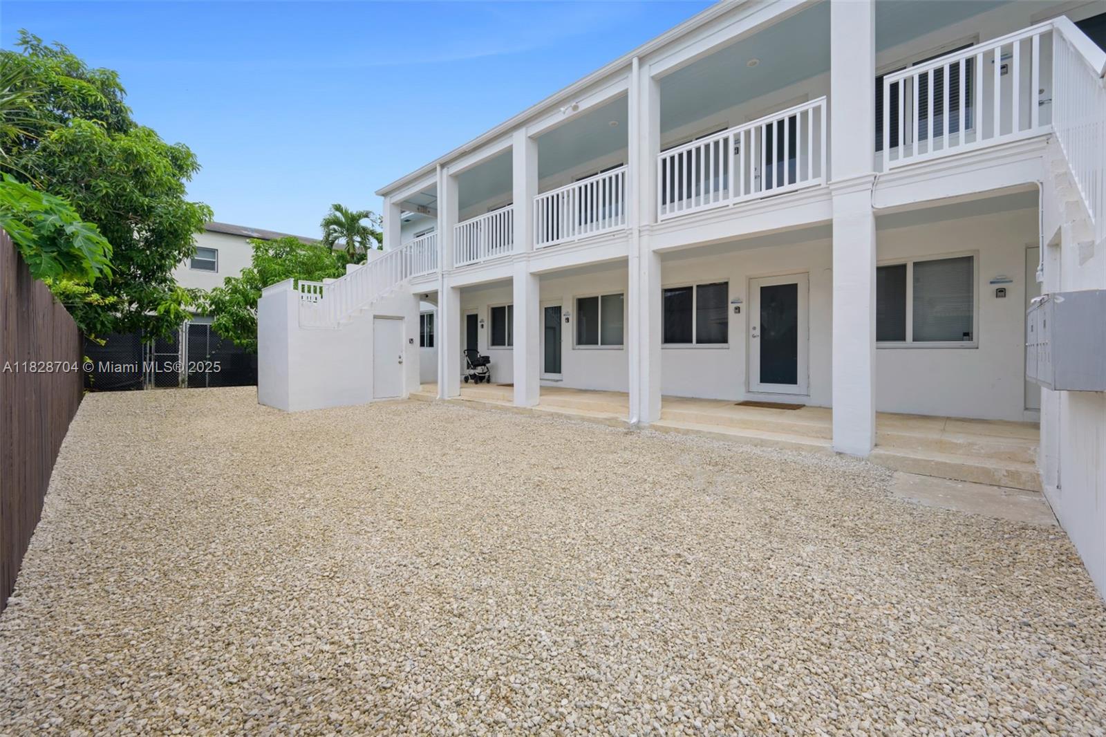 550 NE 82nd Ter # 4