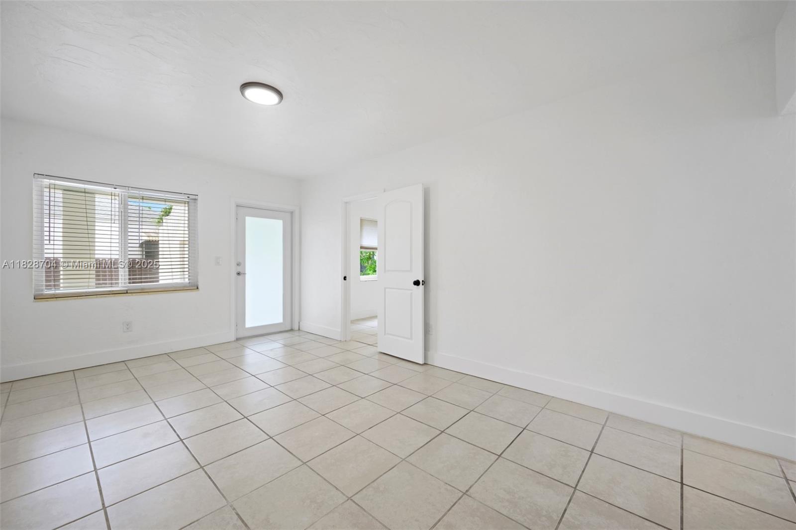 550 NE 82nd Ter # 4