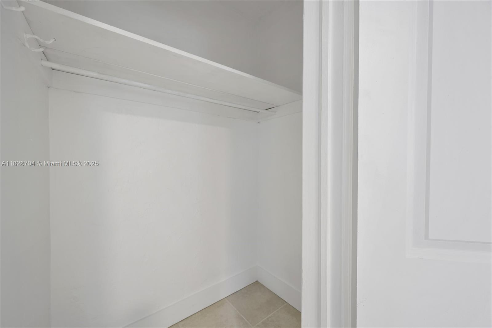 550 NE 82nd Ter # 4