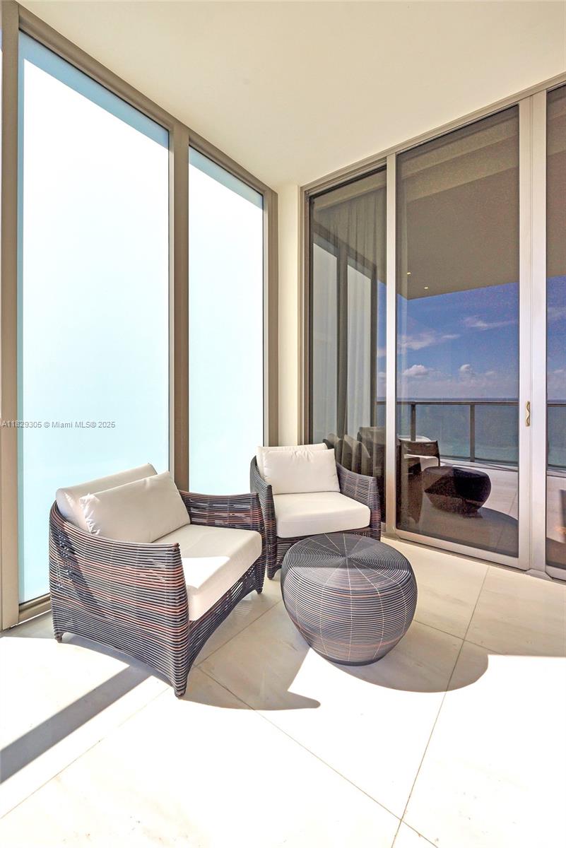 9703 Collins Ave Unit: PH12