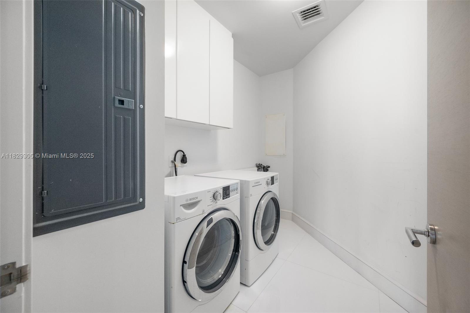 9703 Collins Ave Unit: PH12