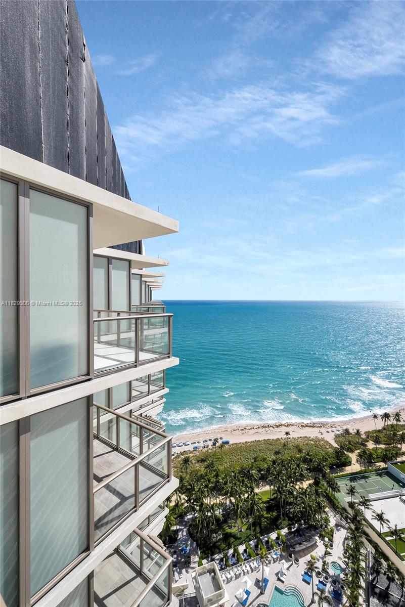 9703 Collins Ave Unit: PH12