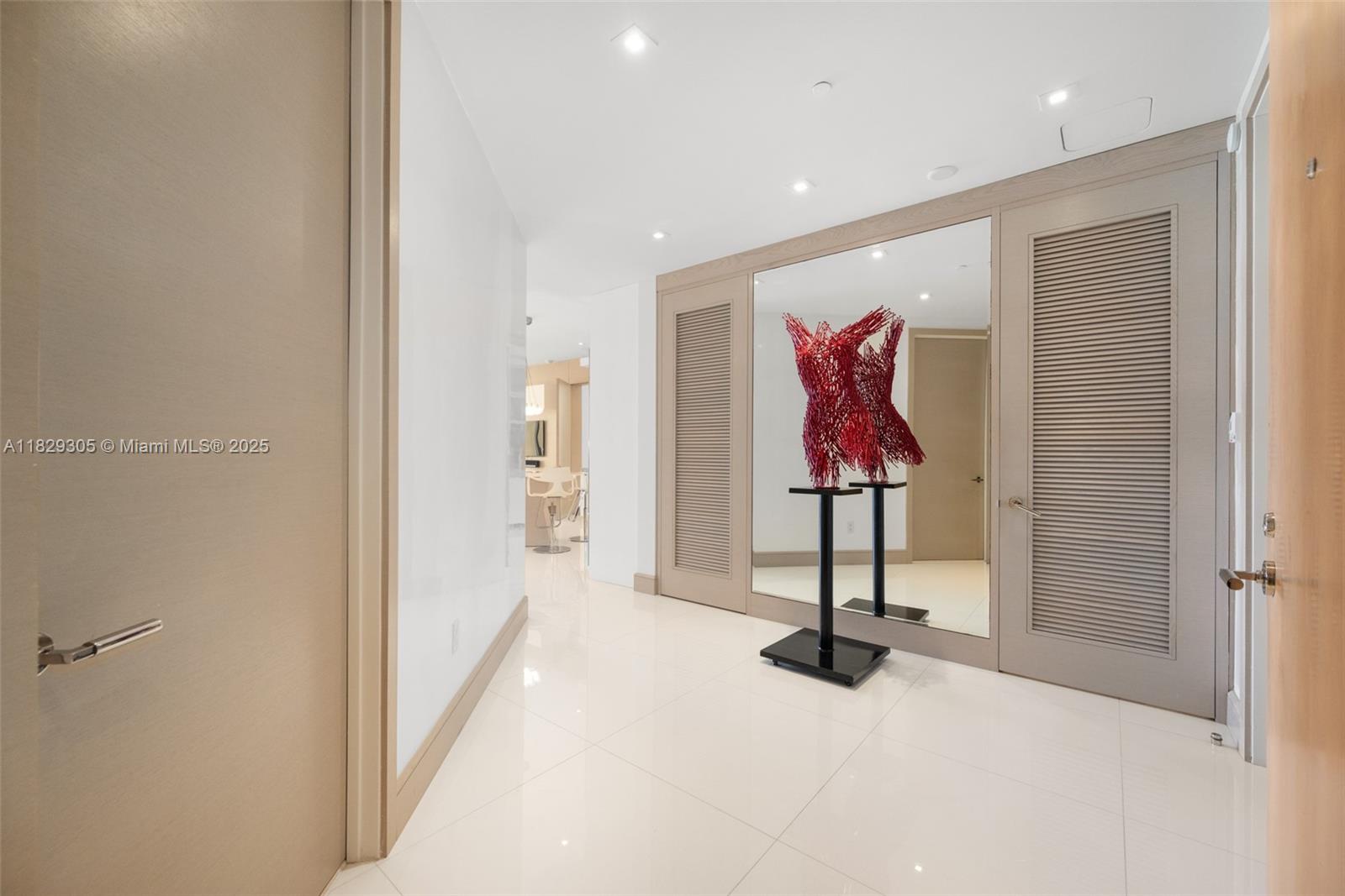 9703 Collins Ave Unit: PH12
