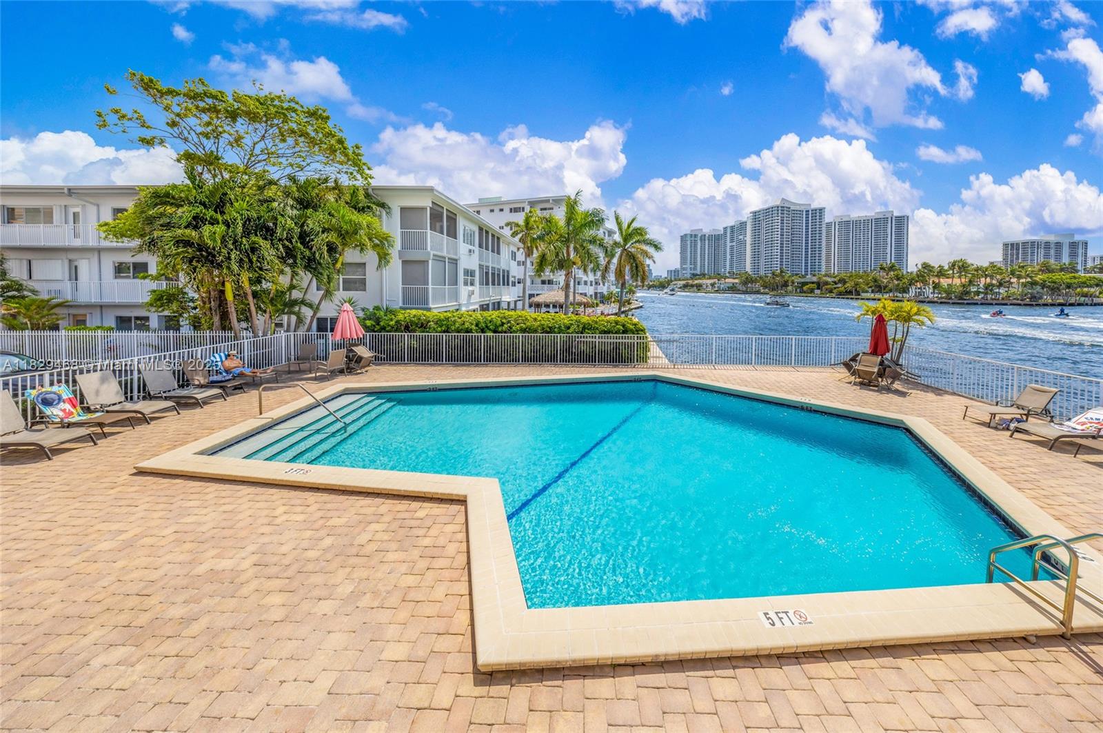 3161 S Ocean Dr # 1510