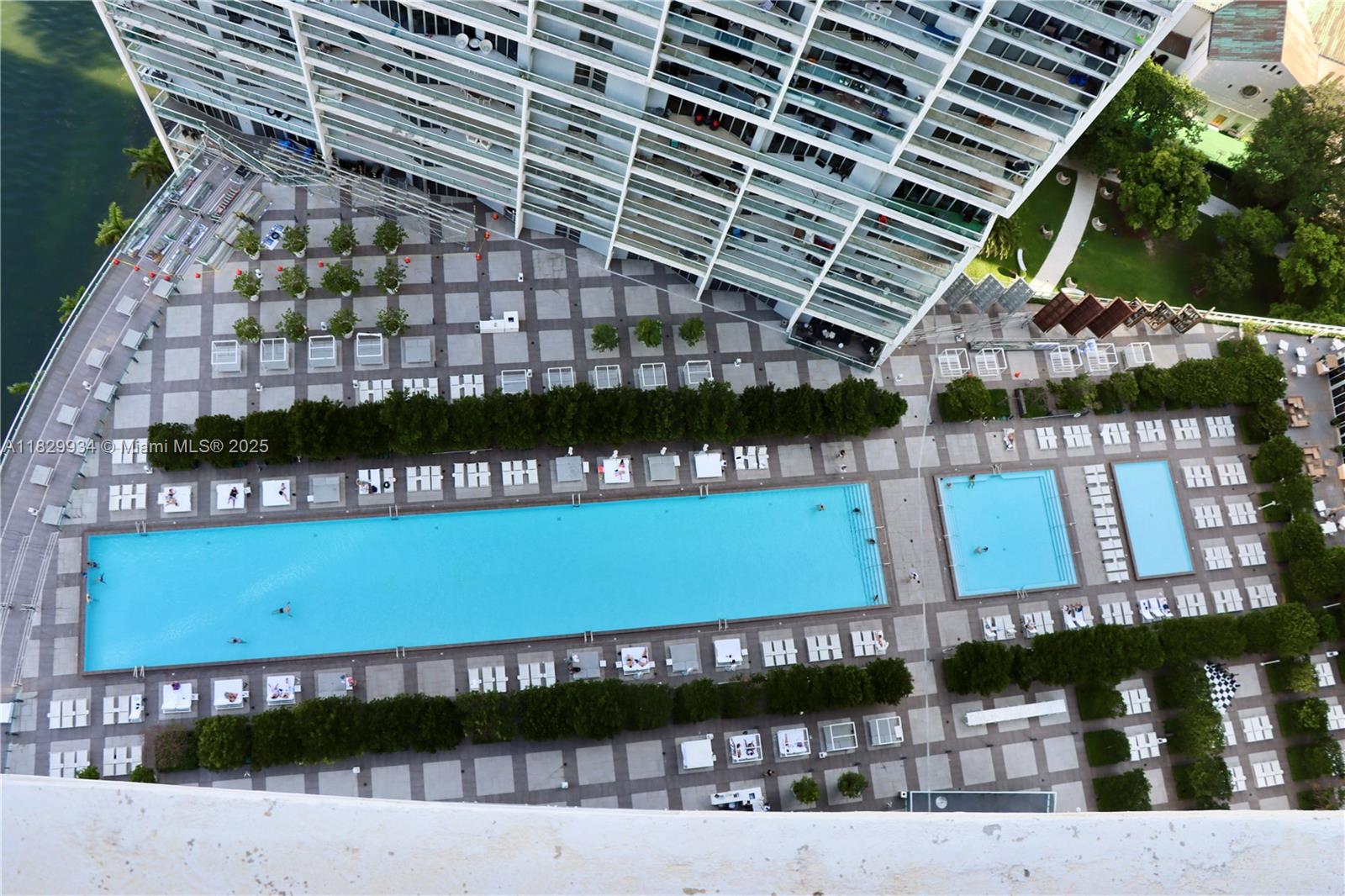 475 Brickell Ave # 4207