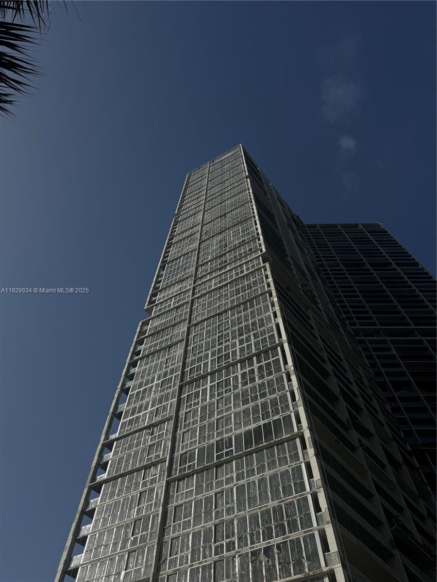 475 Brickell Ave # 4207