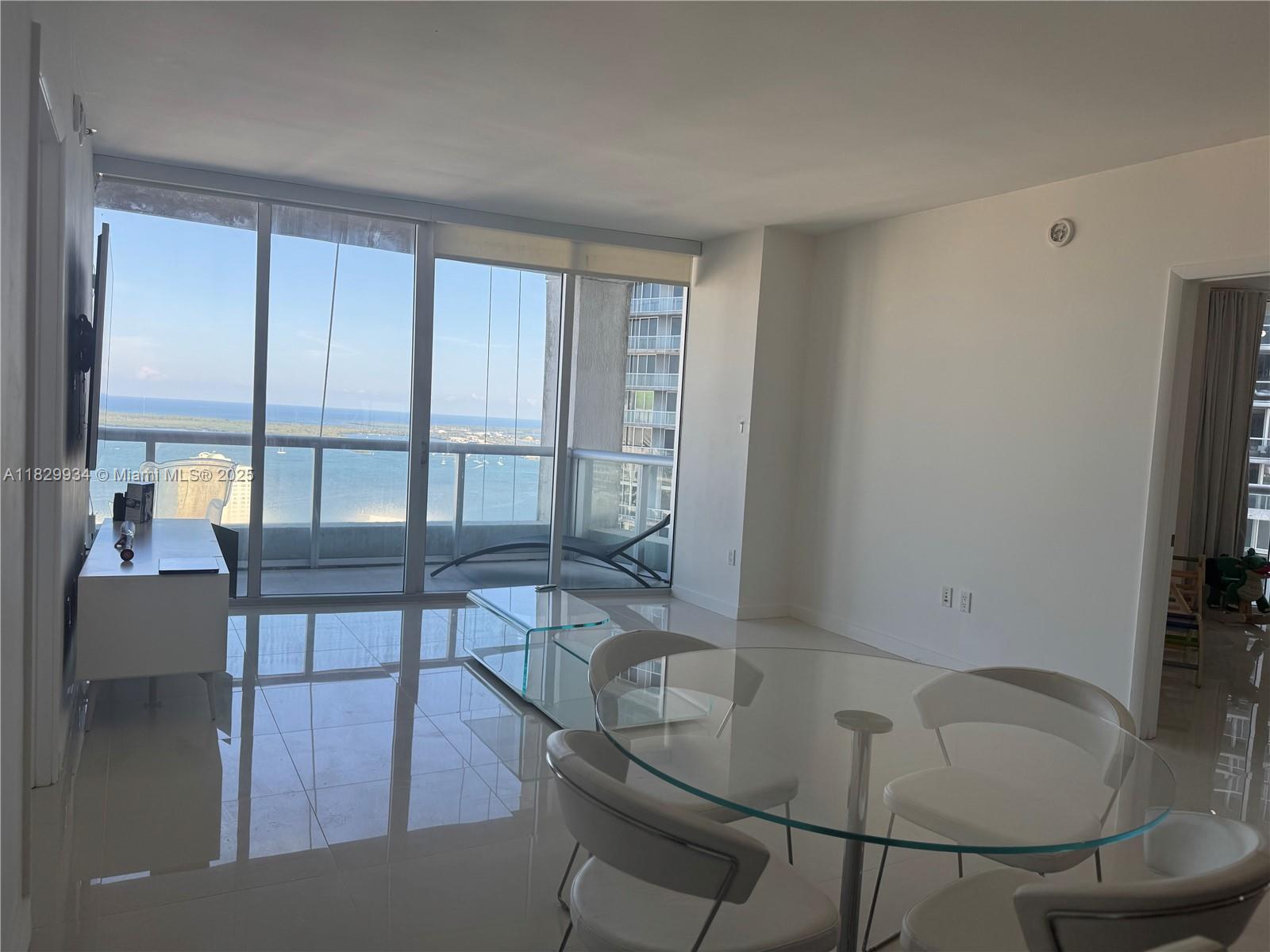 475 Brickell Ave # 4207