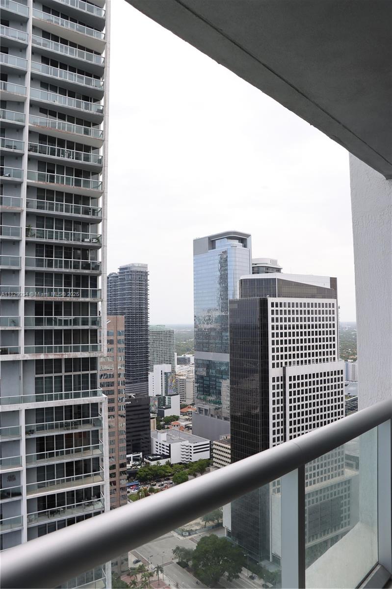 475 Brickell Ave # 4207