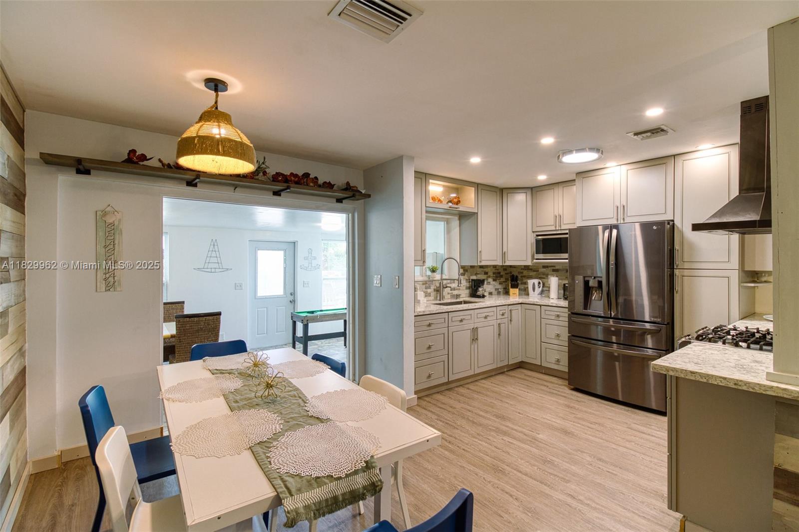 3039 Grant St # 3039