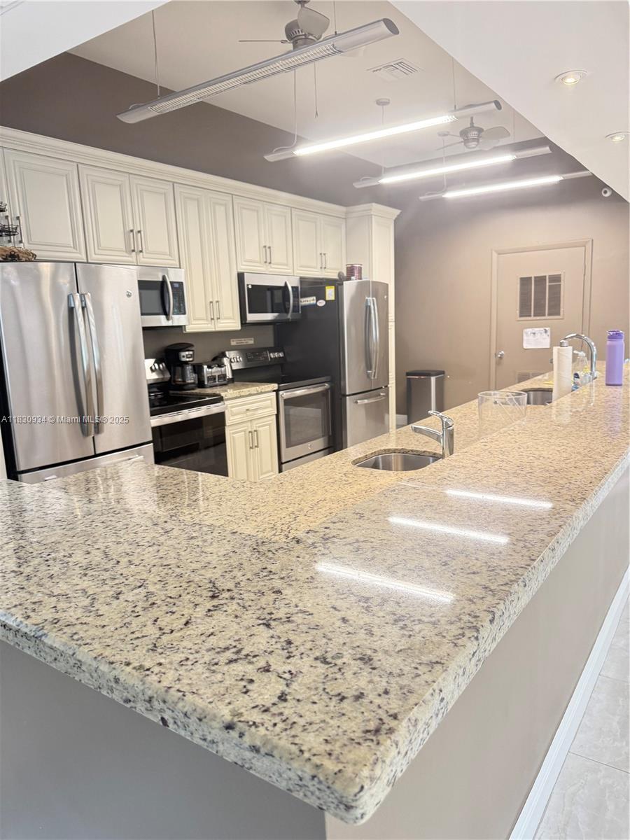 2340 SW 22nd Ave # 316