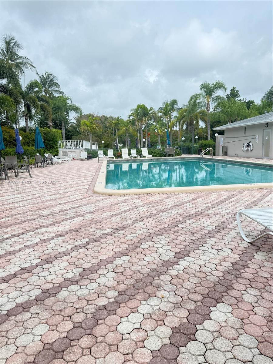 2340 SW 22nd Ave # 316