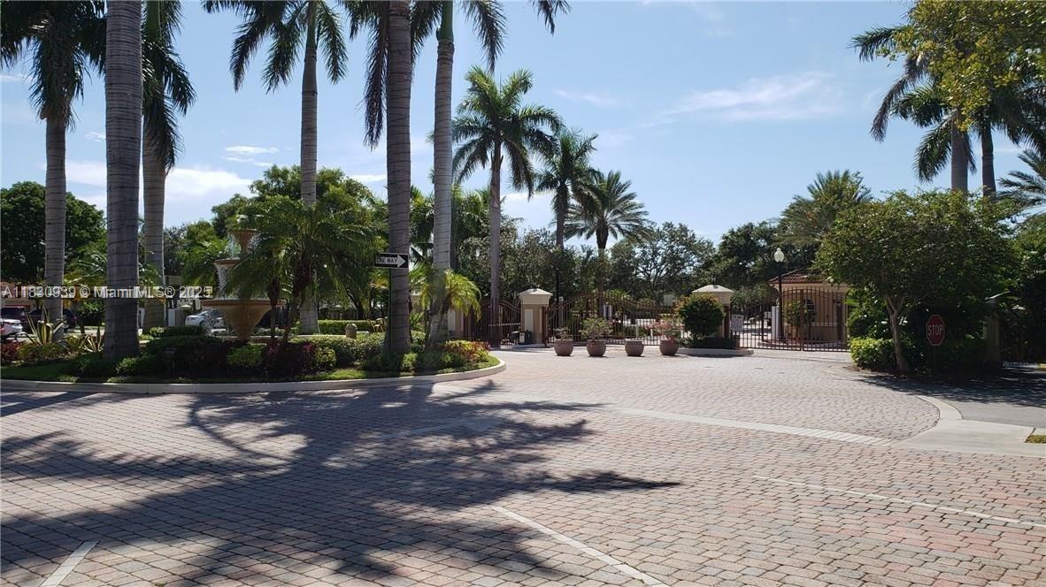 1117 Villa Cir # 1117