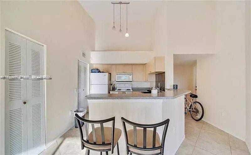 1117 Villa Cir # 1117