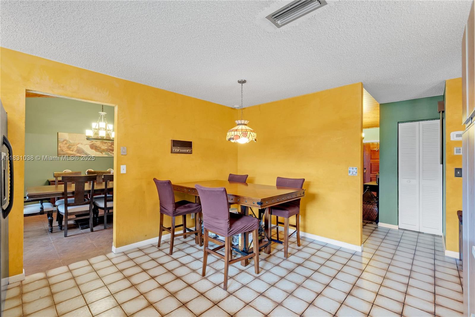 6740 NW 45th St