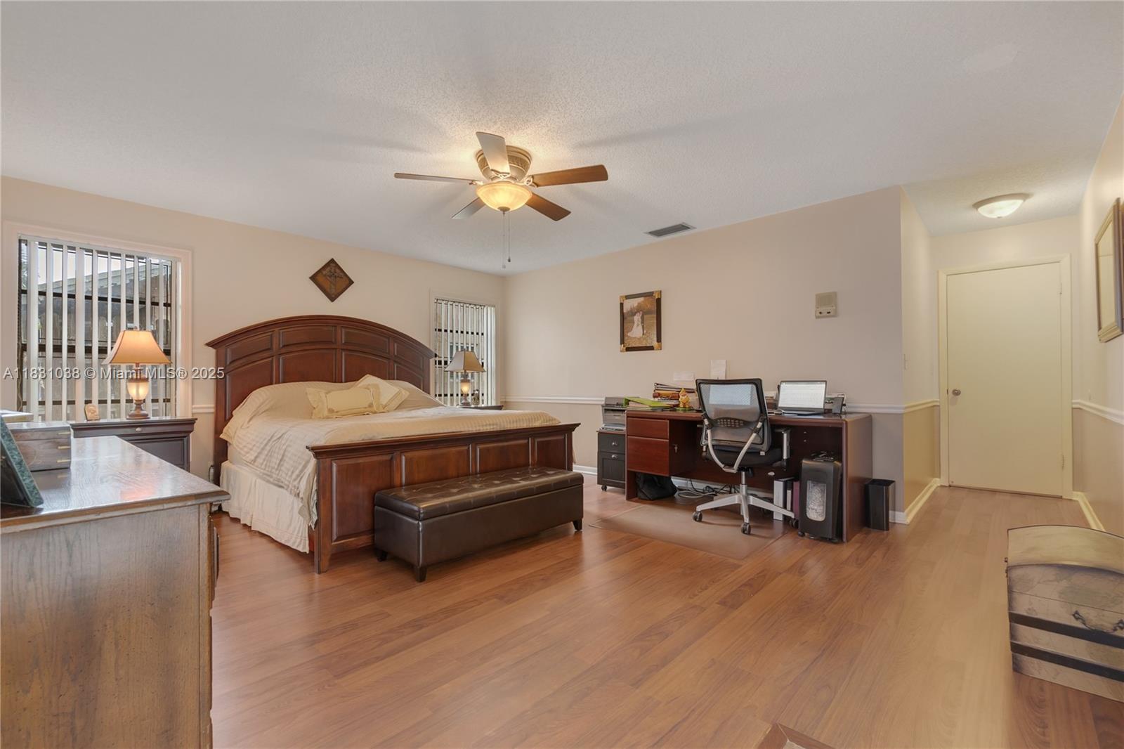 6740 NW 45th St