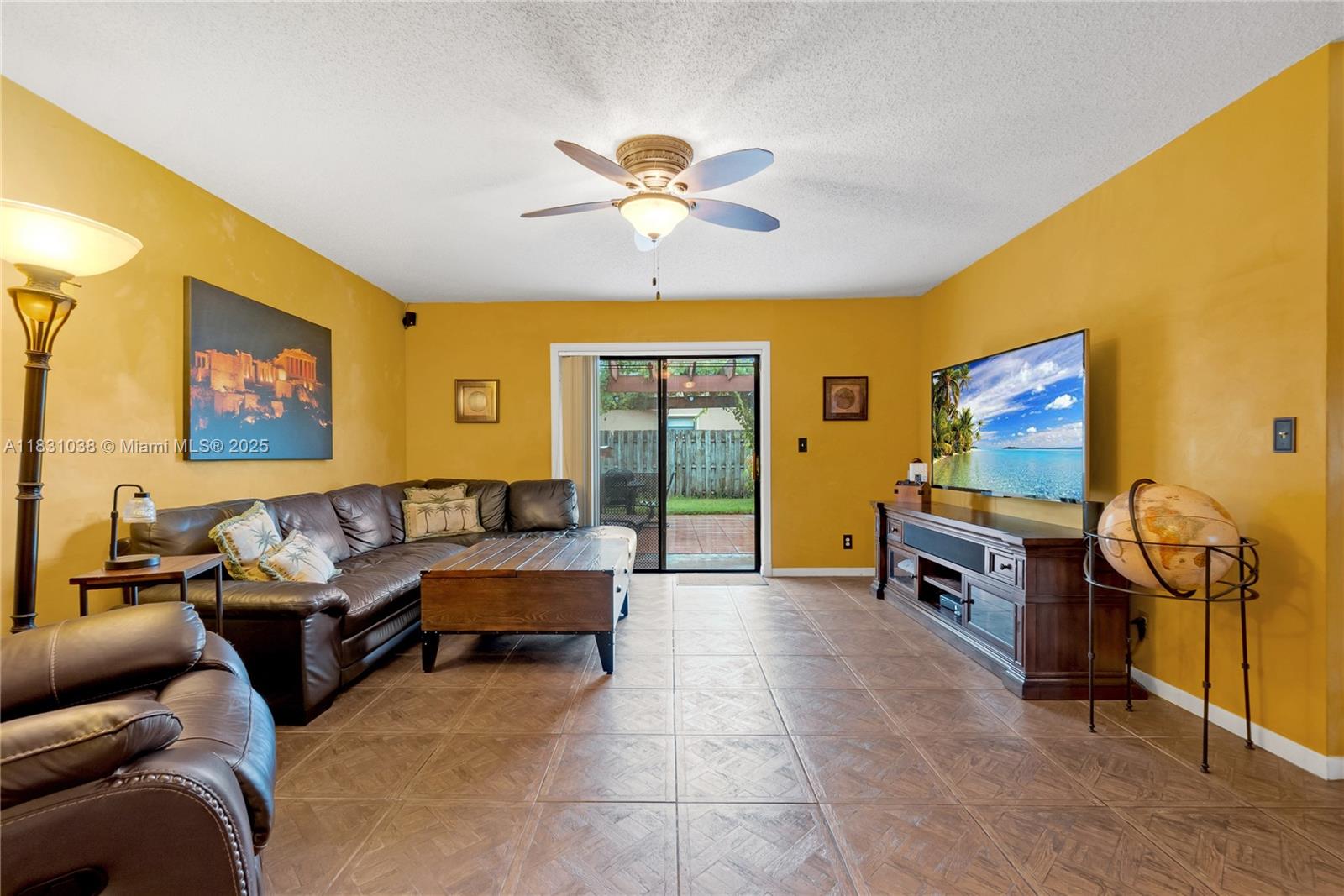 6740 NW 45th St