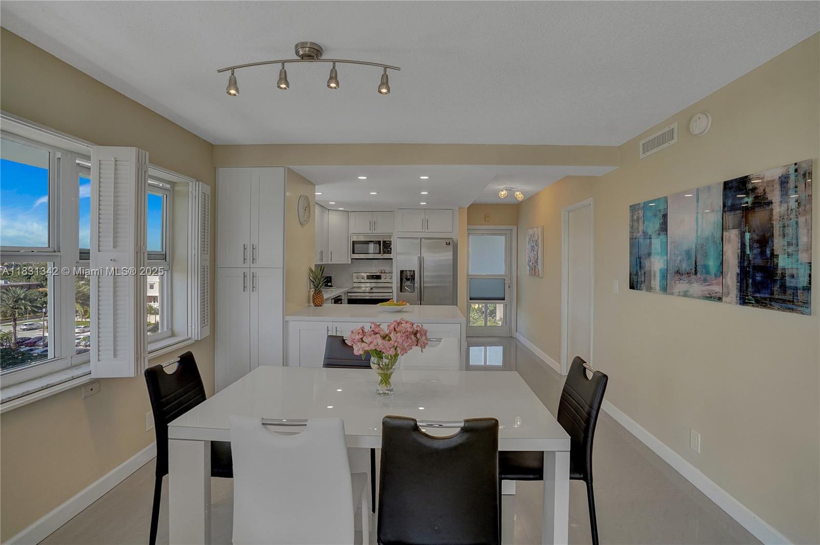 1620 N Ocean Blvd # 510