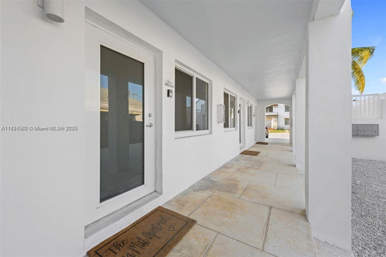550 NE 82nd Ter # 3