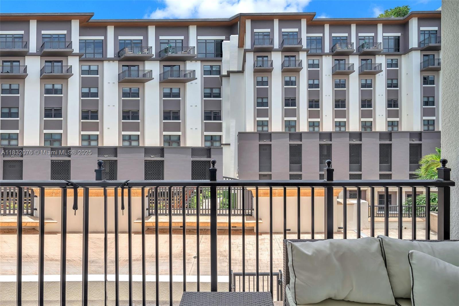 4100 Salzedo St # 519