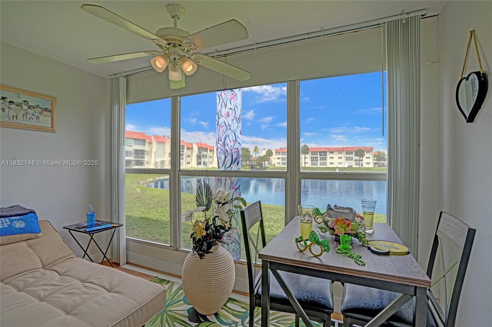 2850 W Sunrise Lakes Dr Unit: 106