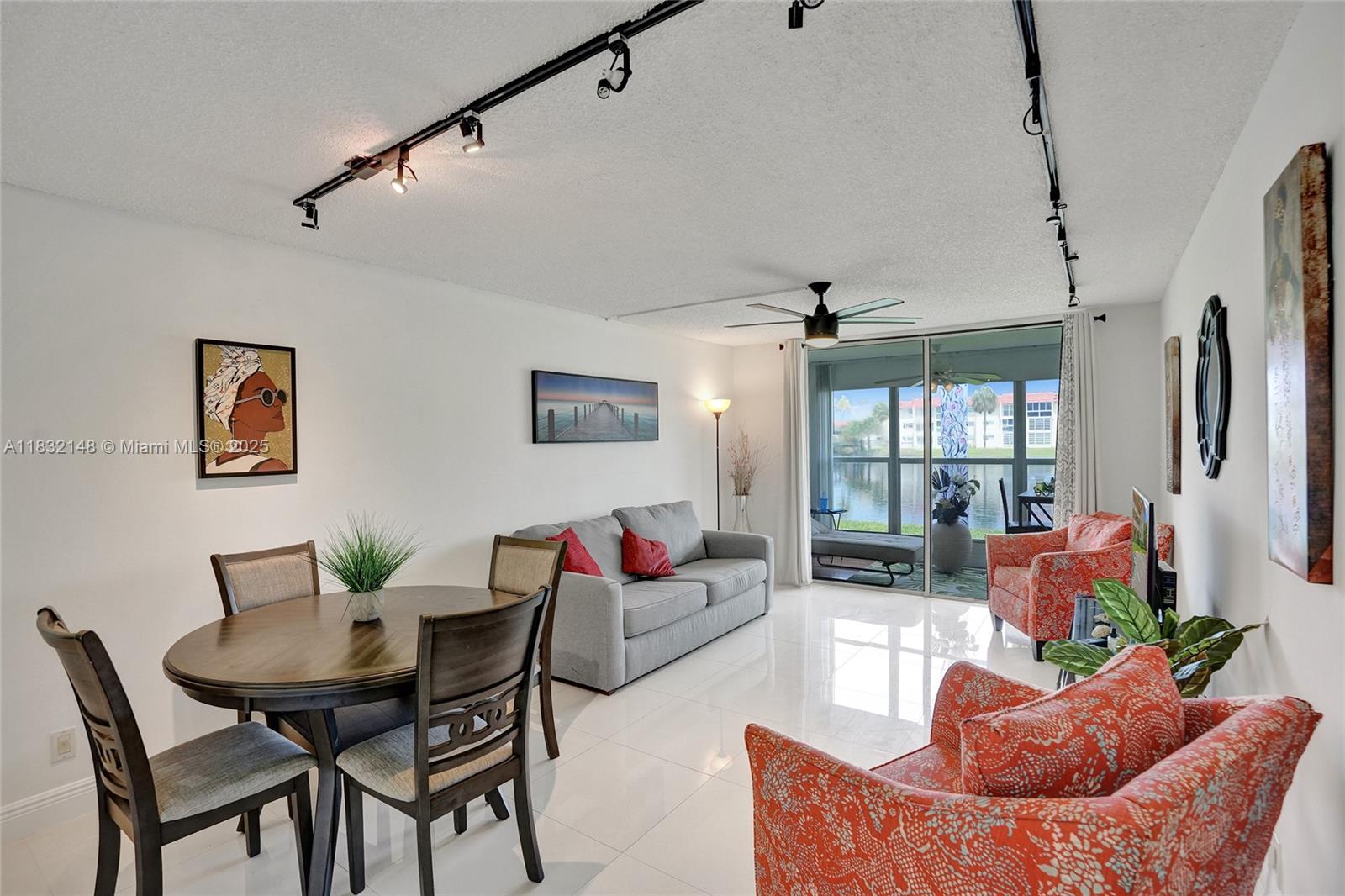 2850 W Sunrise Lakes Dr Unit: 106