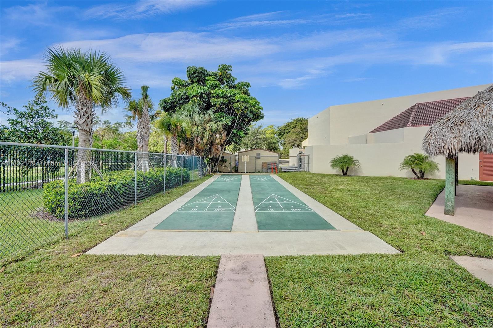 2850 W Sunrise Lakes Dr Unit: 106