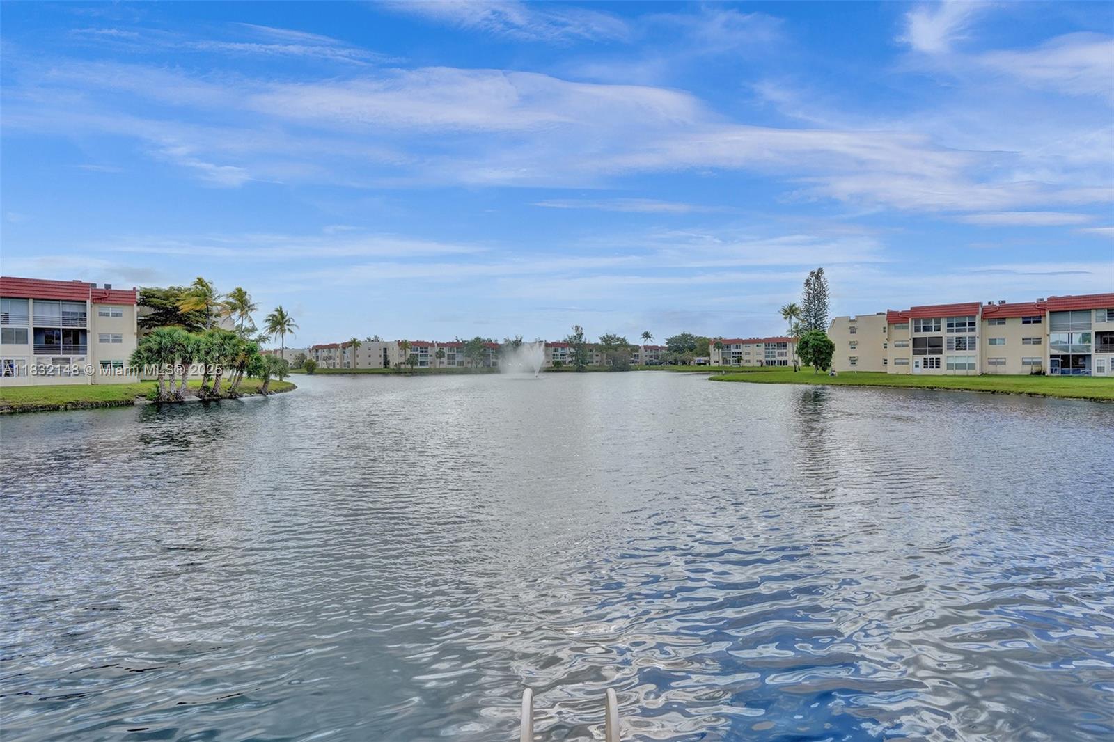 2850 W Sunrise Lakes Dr Unit: 106