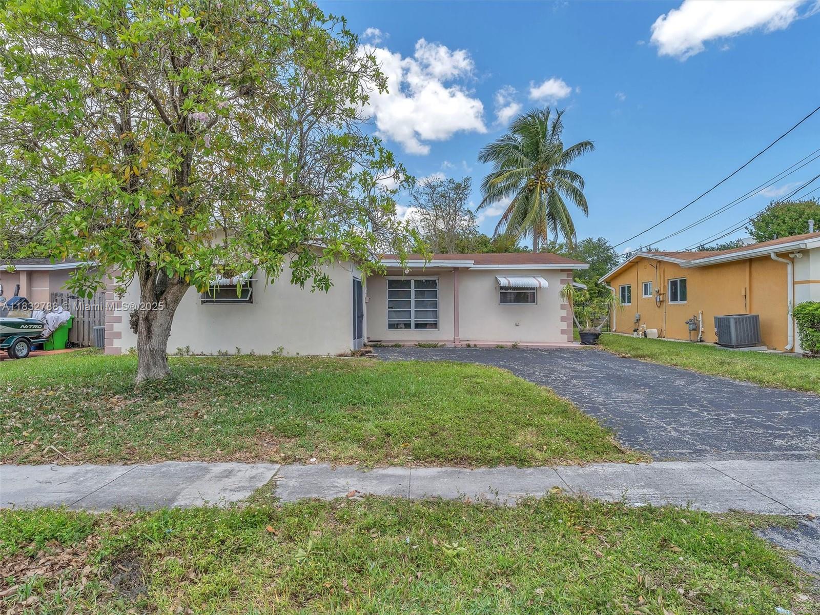 8363 NW 26th Pl