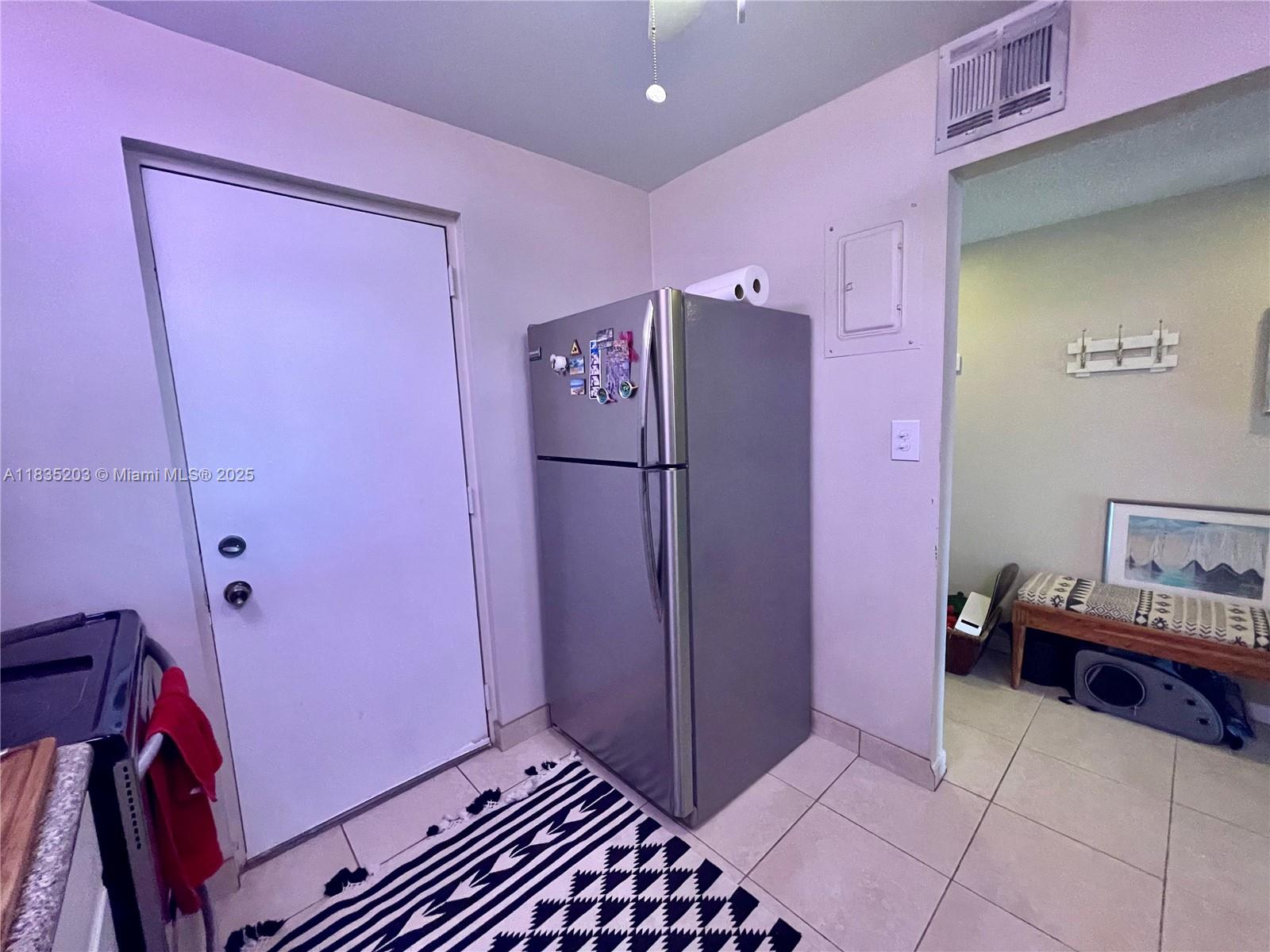 2312 S Cypress Bend Dr # 410