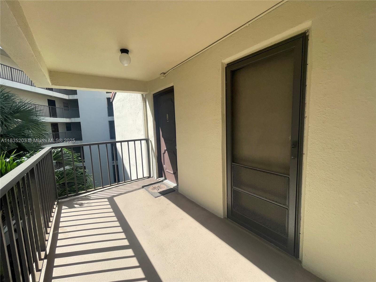 2312 S Cypress Bend Dr # 410