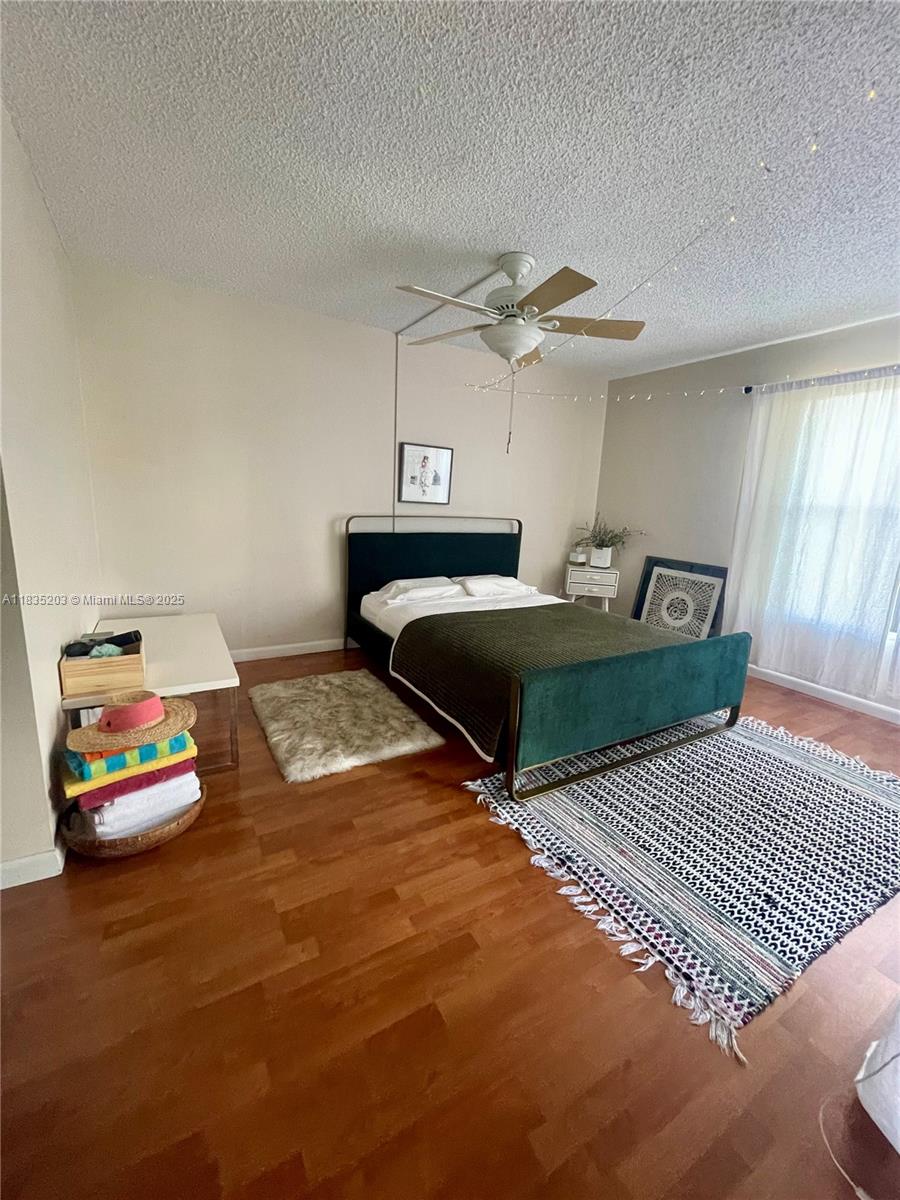 2312 S Cypress Bend Dr # 410
