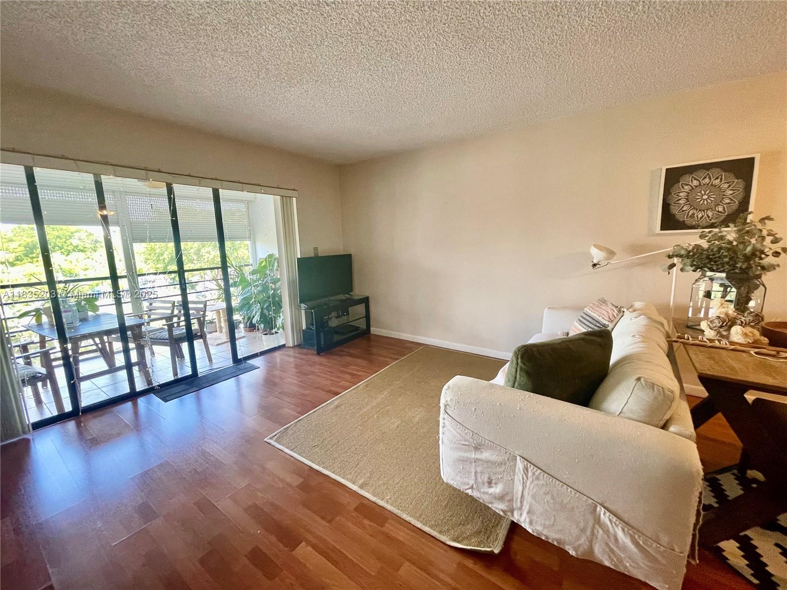2312 S Cypress Bend Dr # 410