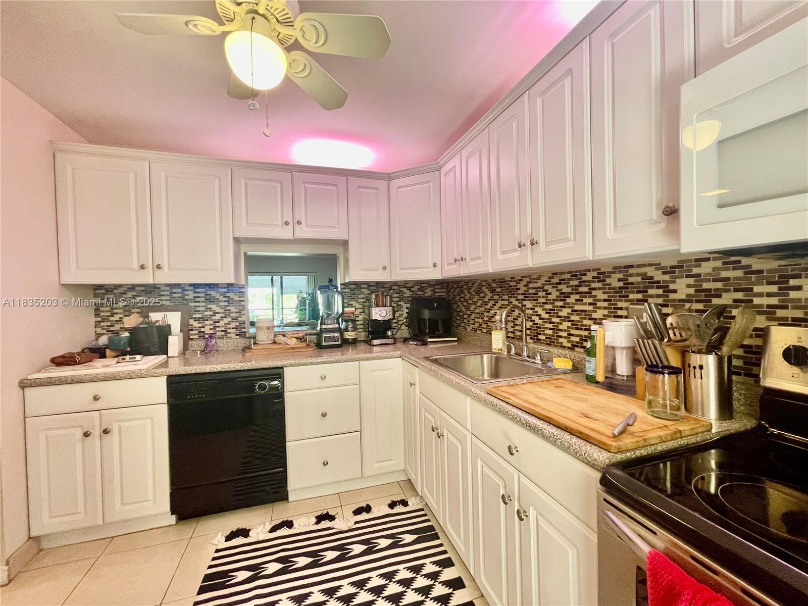 2312 S Cypress Bend Dr # 410