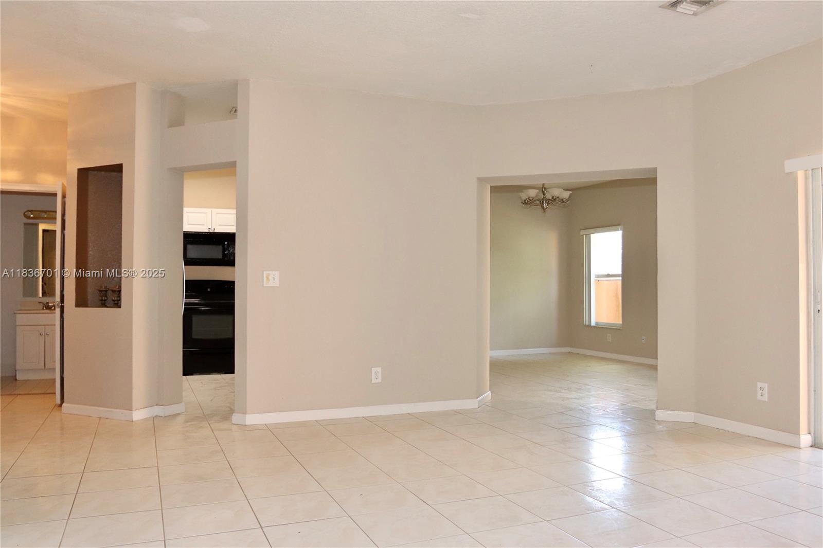 5660 NW 120th Ter