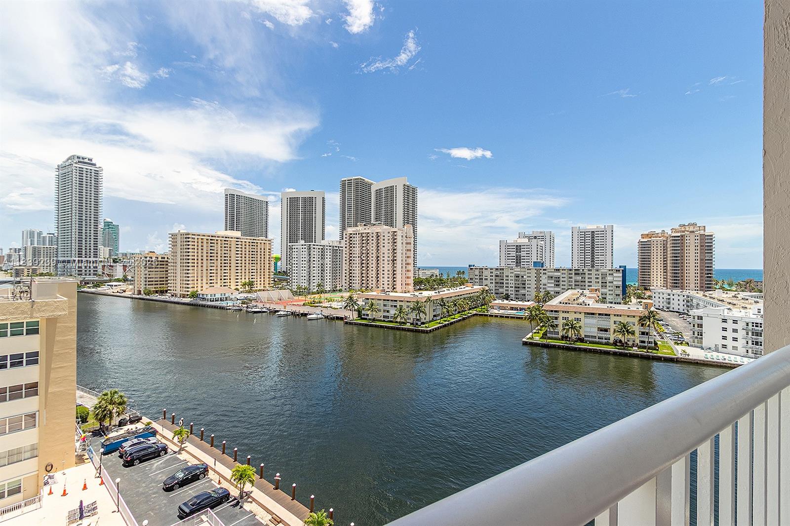 121 Golden Isles Dr # 901