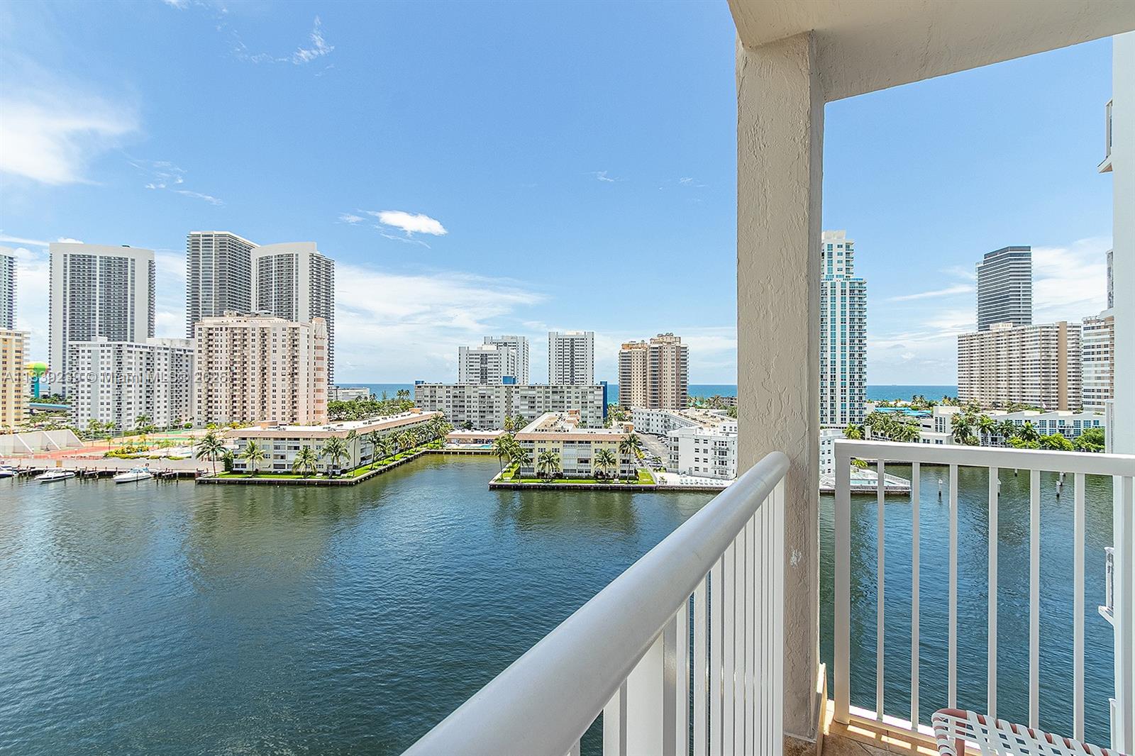 121 Golden Isles Dr # 901