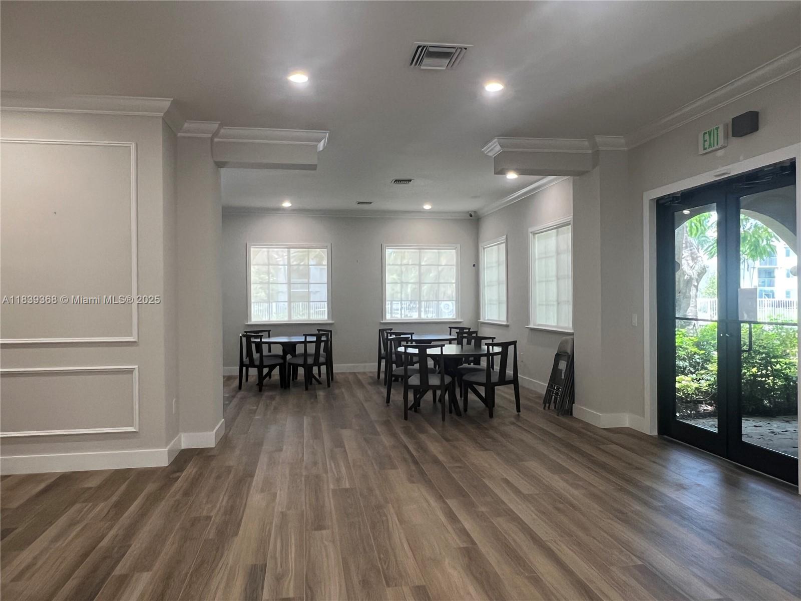 2640 S University Dr # 320