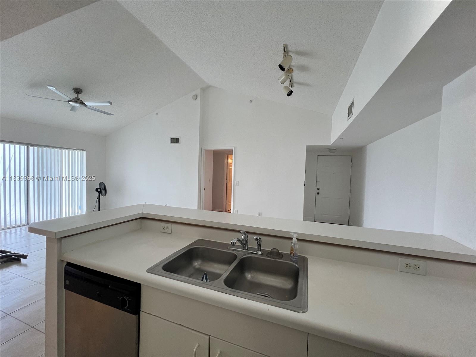 2640 S University Dr # 320