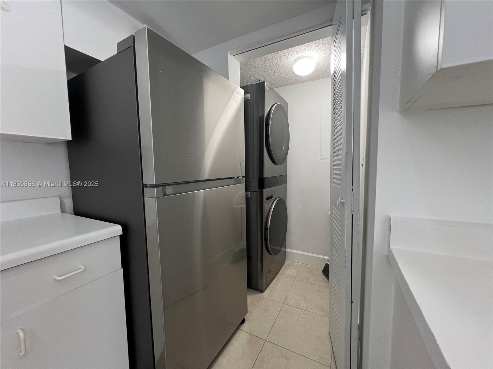 2640 S University Dr # 320