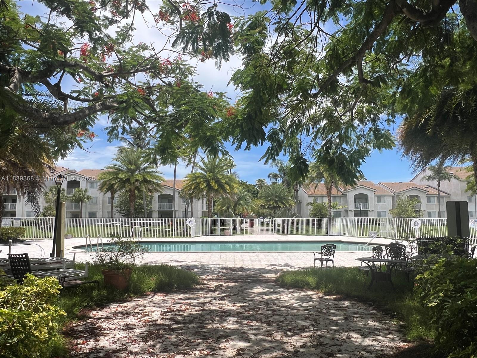 2640 S University Dr # 320