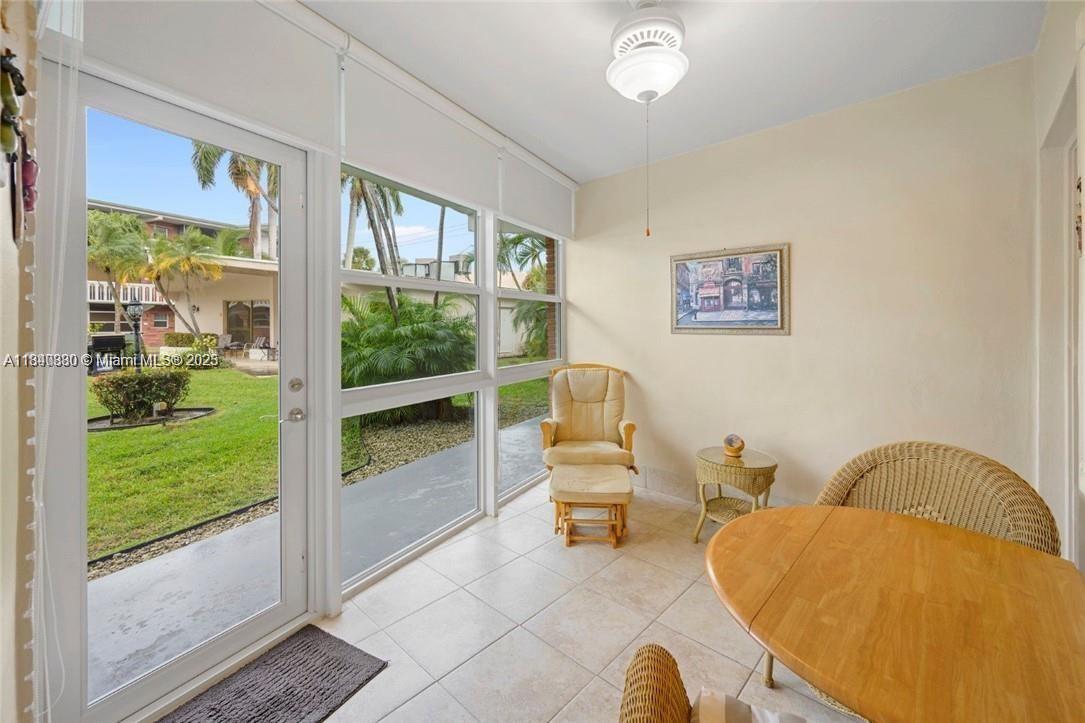 141 NE 10th Ave # 20A